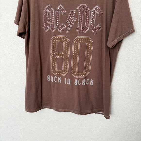 [Vinyl Icons] Brown ACDC Back in Black Studded Graphic Tee T-Shirt Size Medium M - Picture 5 of 10